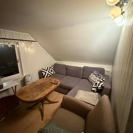 Leilighet Cozy Little Yellow House *