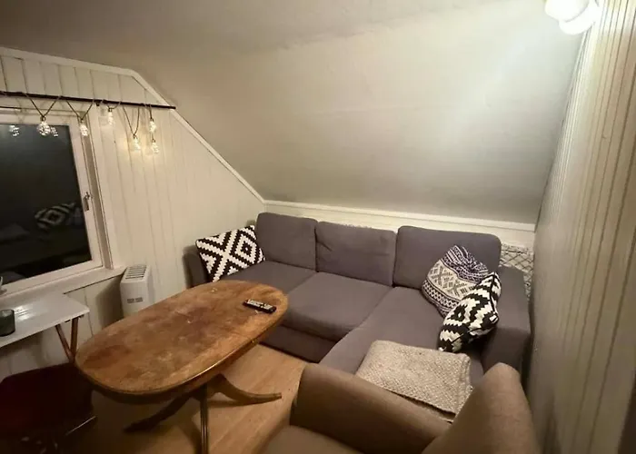 Leilighet Cozy Little Yellow House *